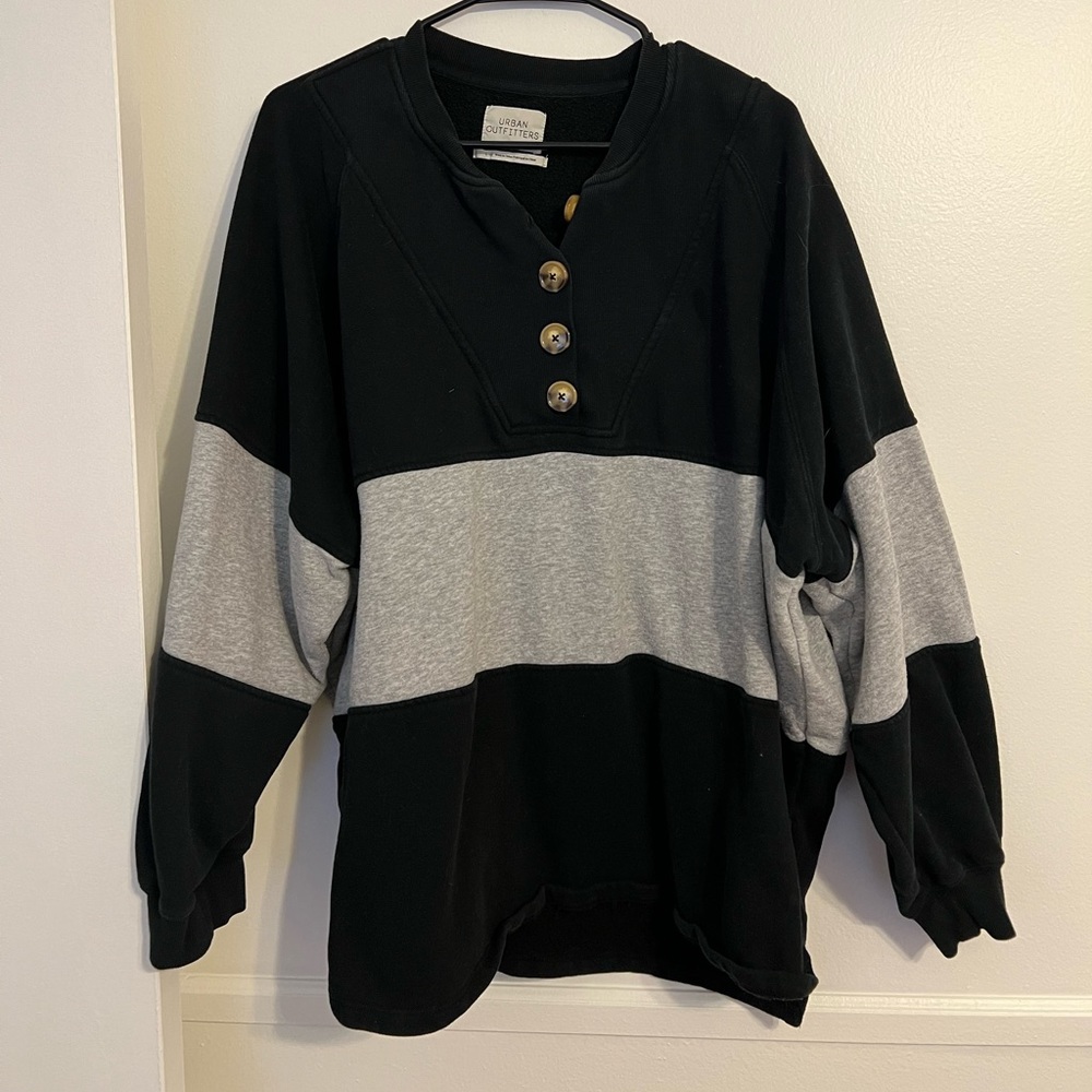Urban Outfitters Sweatshirt